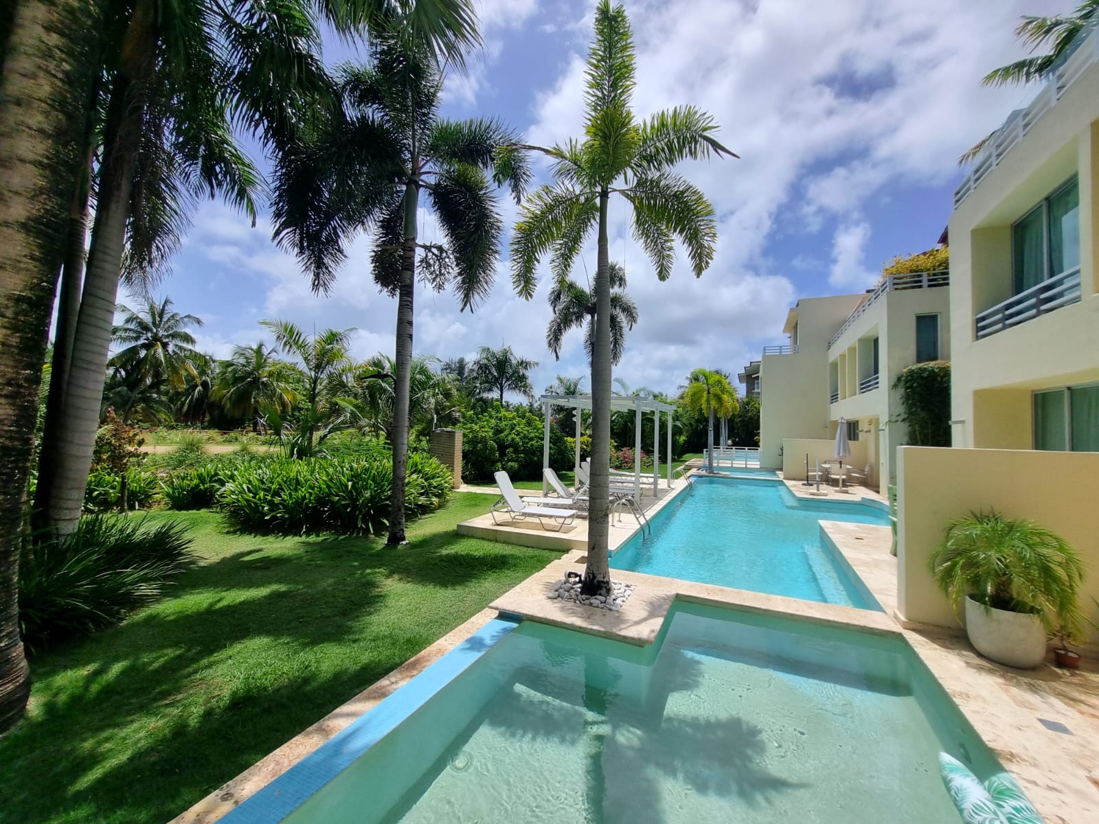La Joya 1 BR condo on two levels, fully furnished – Cocotal Golf and Country Club