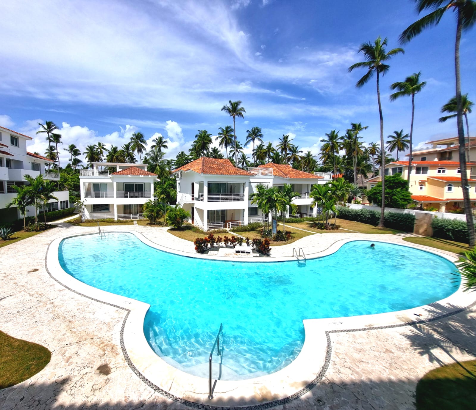 Spacious 2 BR condo/ Las Terrazas in Los Corales Beach Village